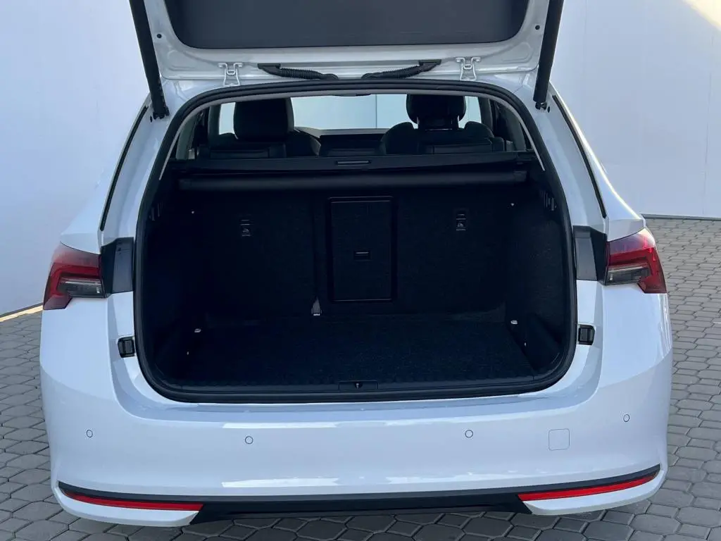 Škoda Octavia Combi 130 let Premium 7DSG 1,5TSI / 110kW