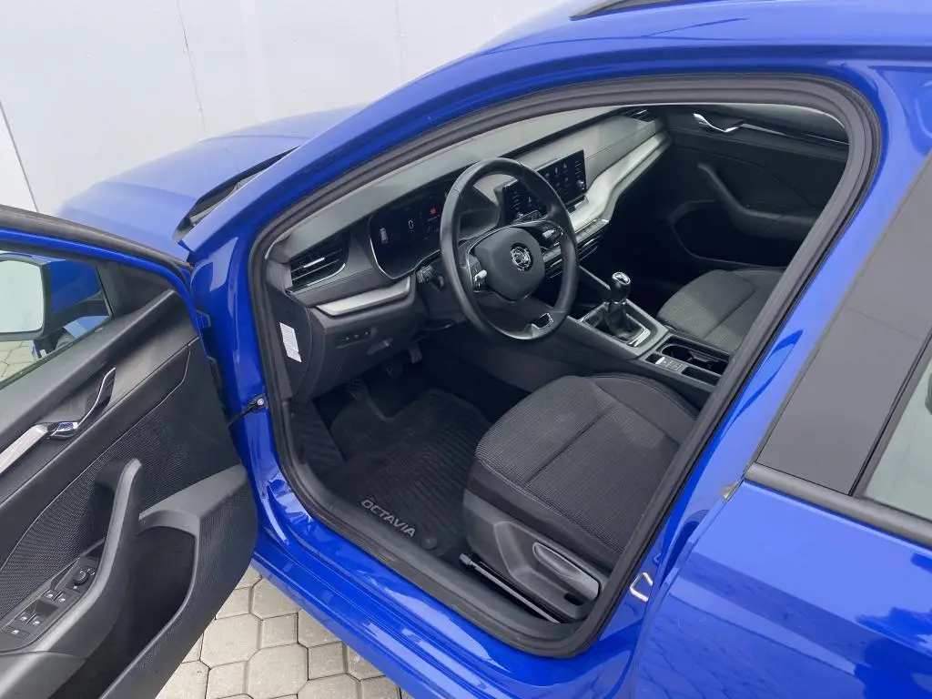 Škoda Octavia Combi Ambition 6MP 2,0TDI / 85kW