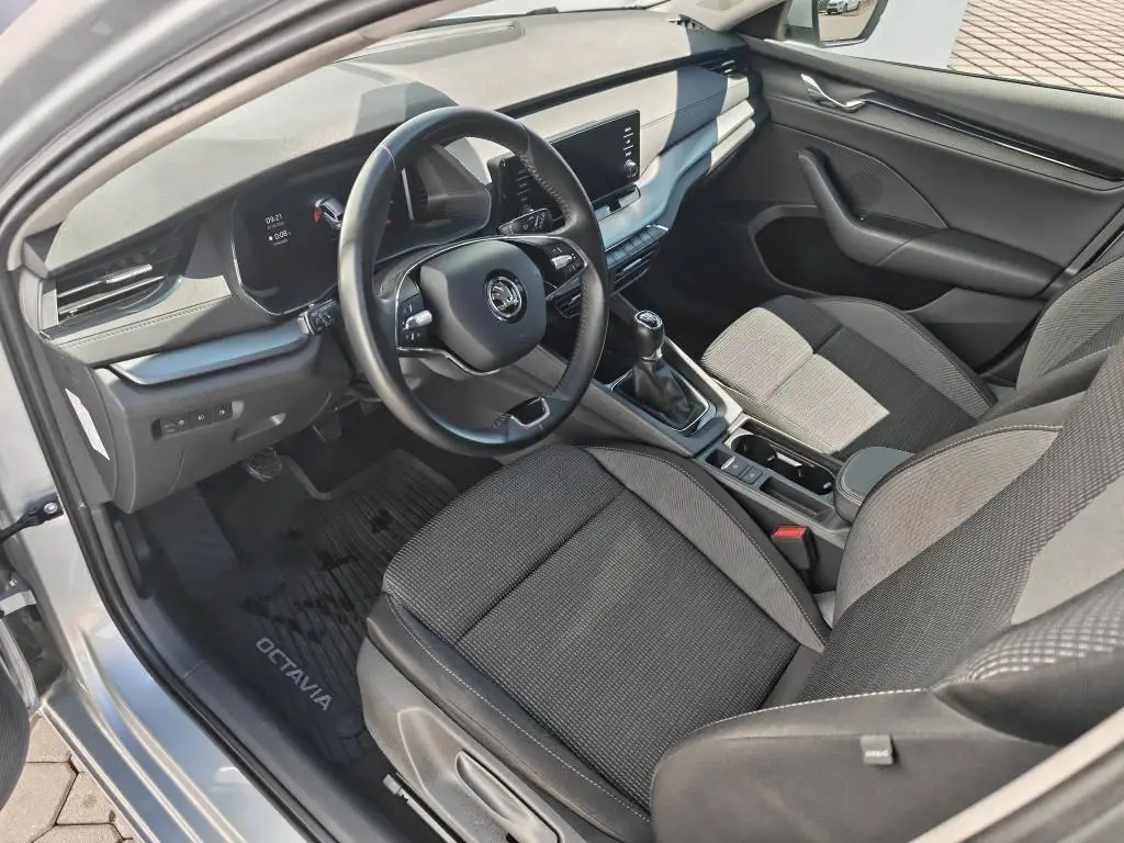 Škoda Octavia Combi Ambition 6MP 2,0TDI / 85kW