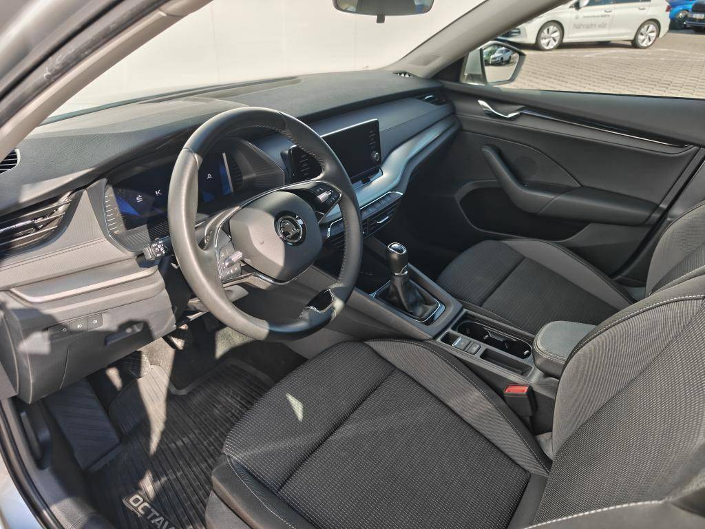 Škoda Octavia Combi Ambition 6MP 2,0TDI / 85kW