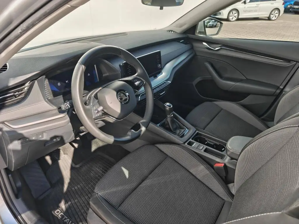 Škoda Octavia Combi Ambition 6MP 2,0TDI / 85kW