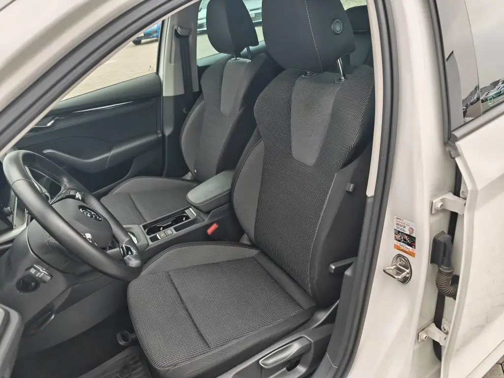 Škoda Octavia Combi Ambition 6MP 2,0TDI / 85kW