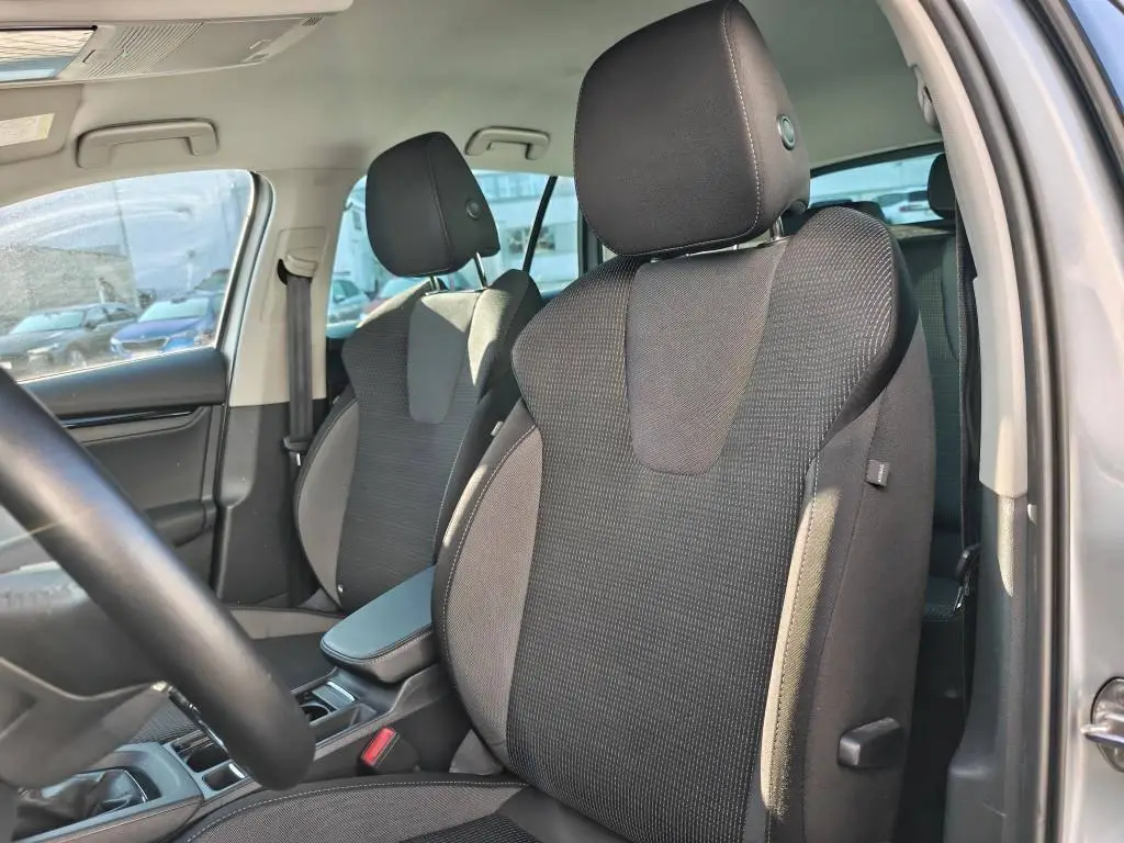 Škoda Octavia Combi Ambition 6MP 2,0TDI / 85kW