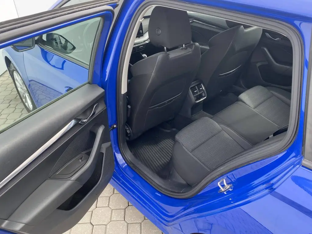 Škoda Octavia Combi Ambition 6MP 2,0TDI / 85kW