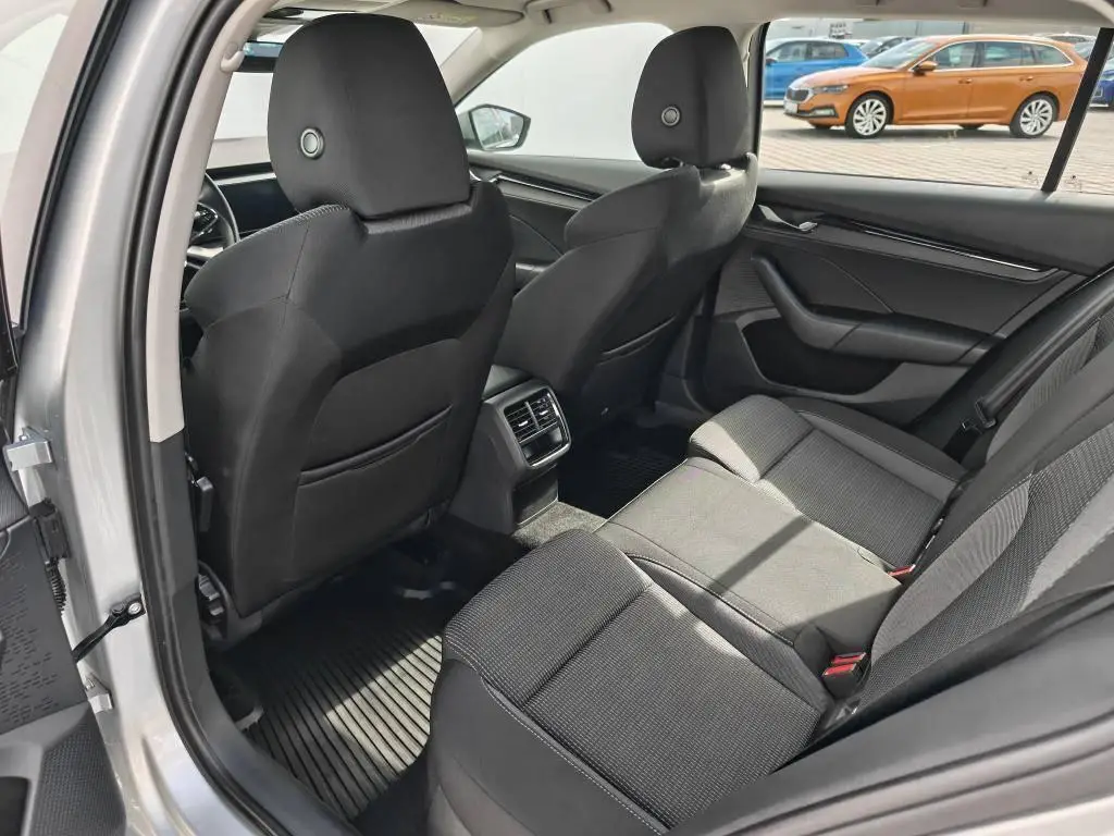 Škoda Octavia Combi Ambition 6MP 2,0TDI / 85kW