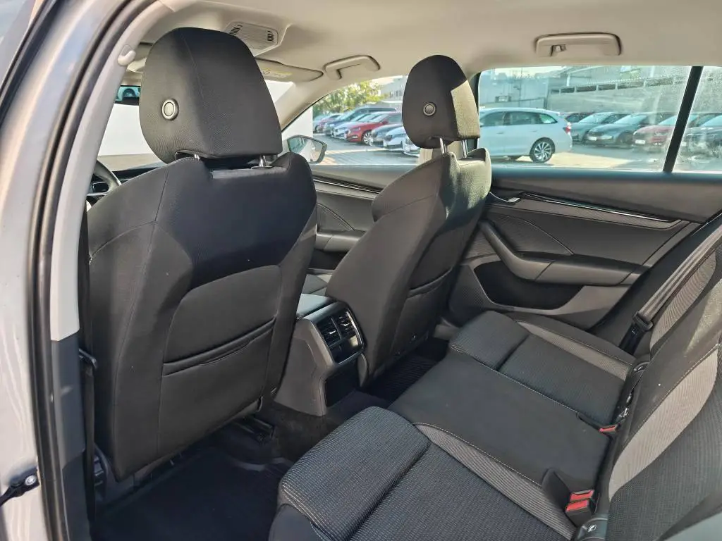 Škoda Octavia Combi Ambition 6MP 2,0TDI / 85kW