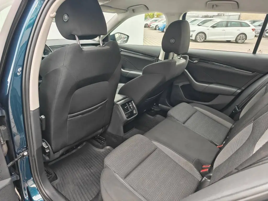 Škoda Octavia Combi Ambition 6MP 2,0TDI / 85kW