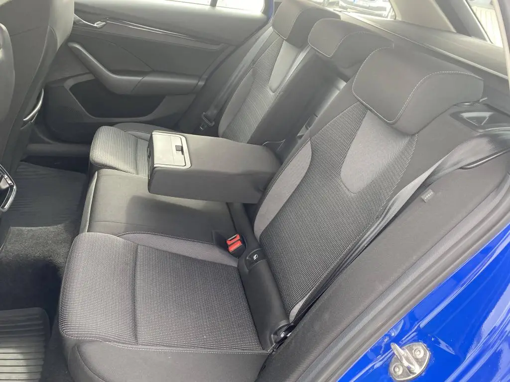 Škoda Octavia Combi Ambition 6MP 2,0TDI / 85kW