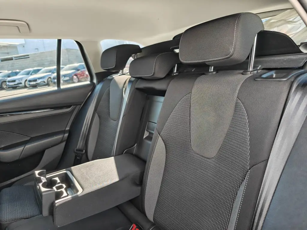 Škoda Octavia Combi Ambition 6MP 2,0TDI / 85kW