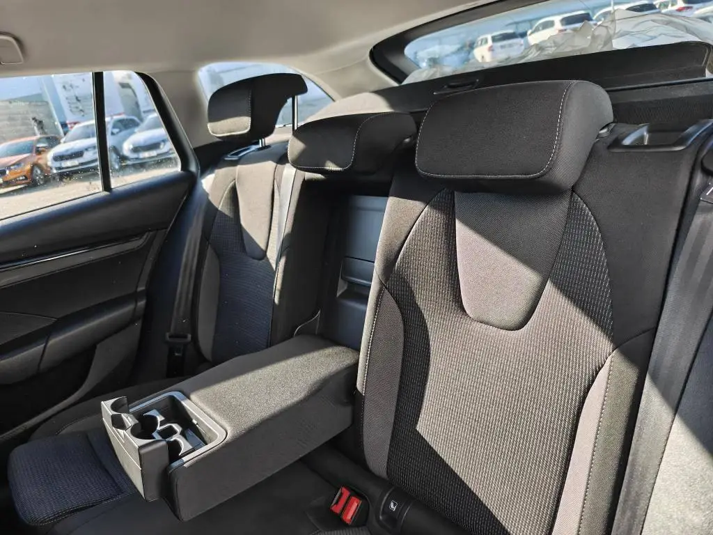 Škoda Octavia Combi Ambition 6MP 2,0TDI / 85kW