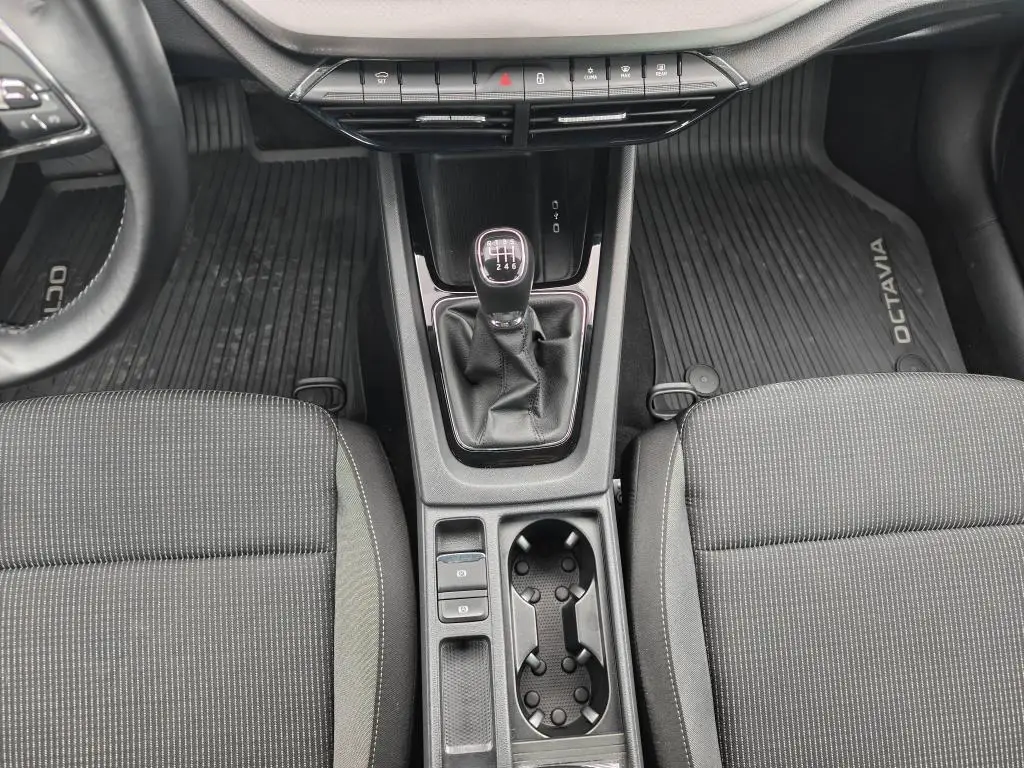 Škoda Octavia Combi Ambition 6MP 2,0TDI / 85kW