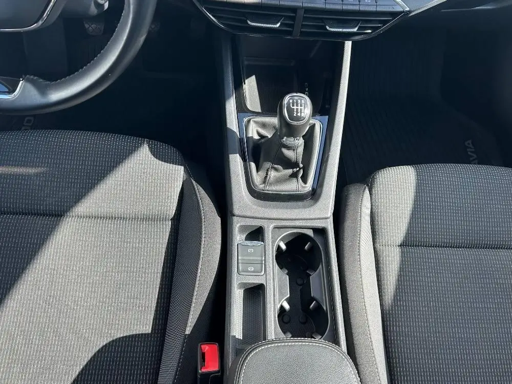Škoda Octavia Combi Ambition 6MP 2,0TDI / 85kW