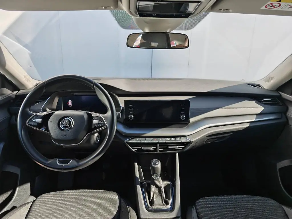 Škoda Octavia Combi Ambition 6MP 2,0TDI / 85kW