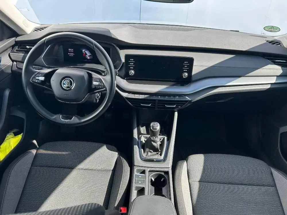 Škoda Octavia Combi Ambition 6MP 2,0TDI / 85kW