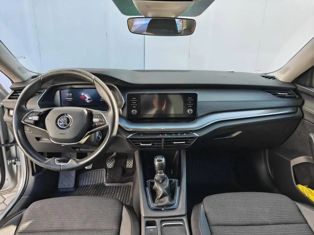 Škoda Octavia Combi Ambition 6MP 2,0TDI / 85kW