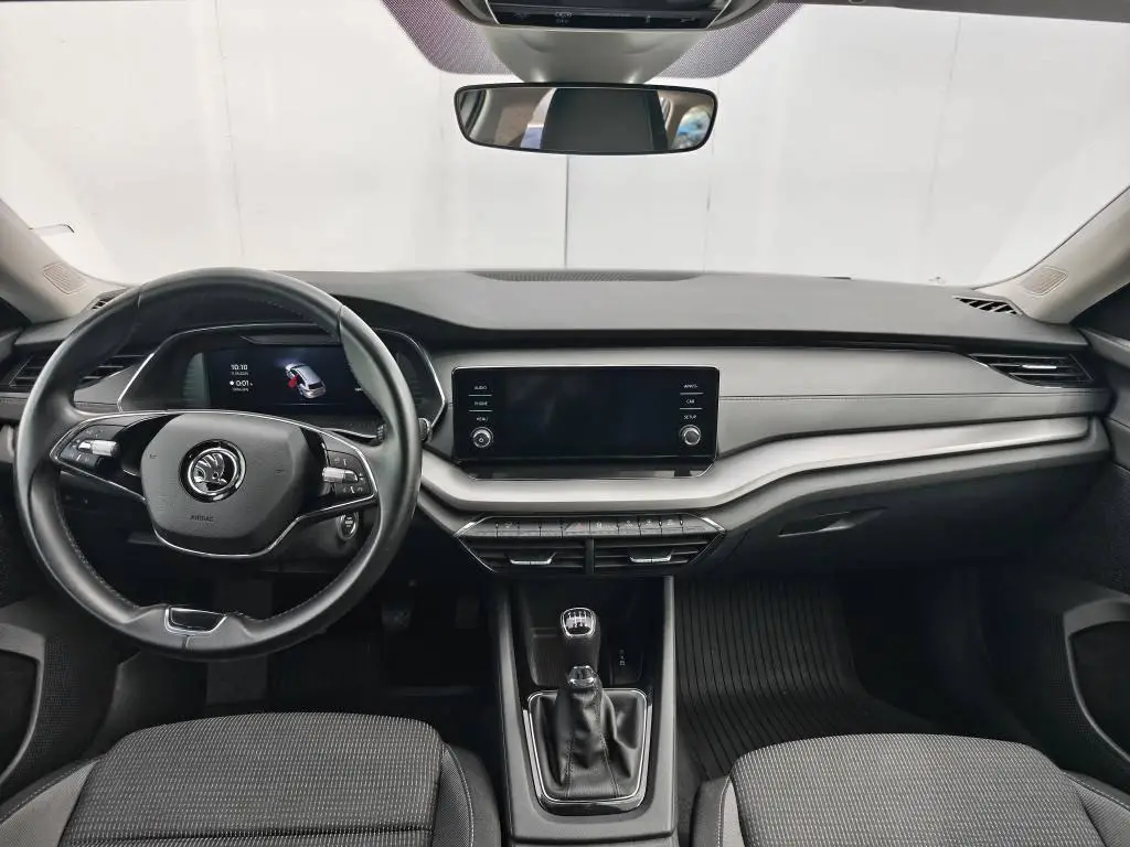 Škoda Octavia Combi Ambition 6MP 2,0TDI / 85kW