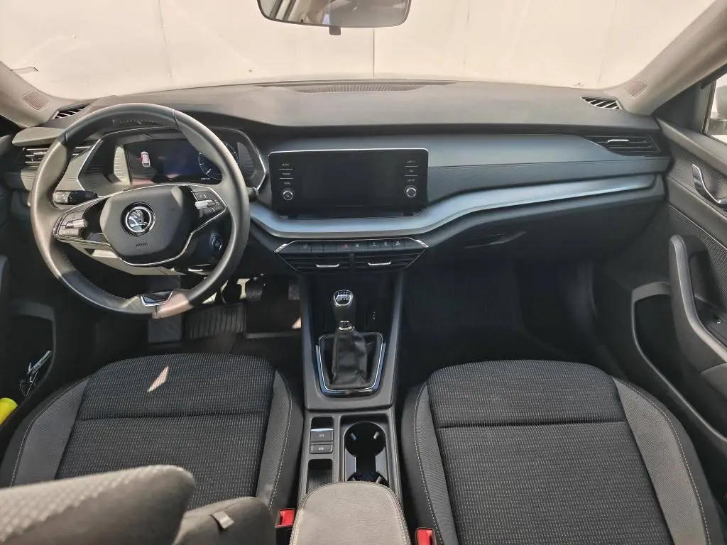 Škoda Octavia Combi Ambition 6MP 2,0TDI / 85kW