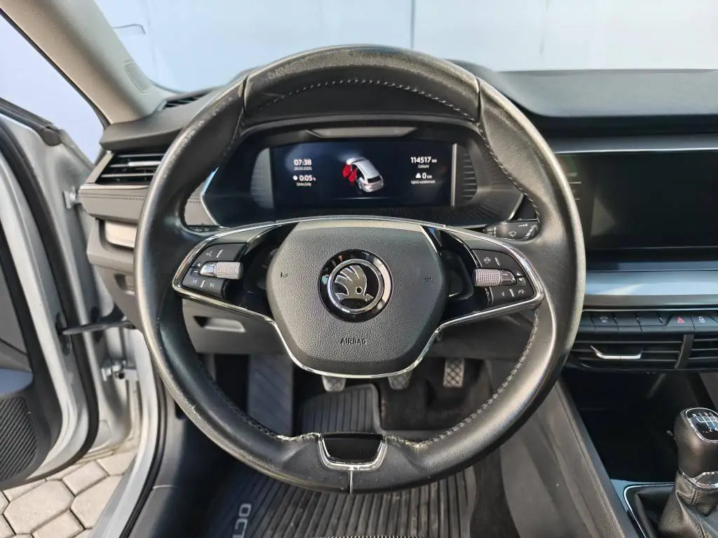 Škoda Octavia Combi Ambition 6MP 2,0TDI / 85kW