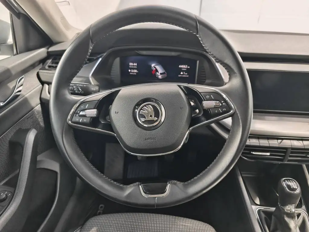 Škoda Octavia Combi Ambition 6MP 2,0TDI / 85kW