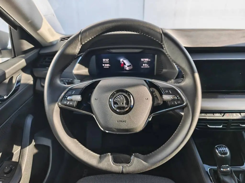 Škoda Octavia Combi Ambition 6MP 2,0TDI / 85kW