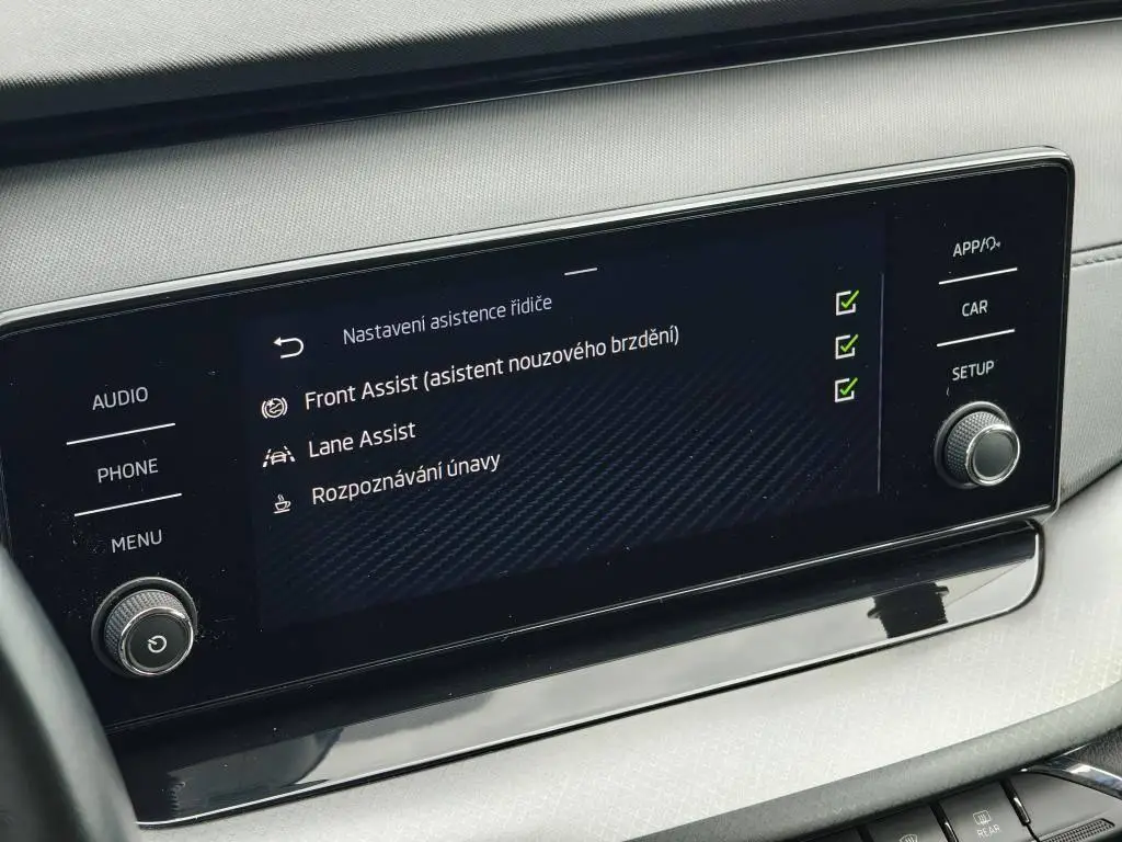 Škoda Octavia Combi Ambition 6MP 2,0TDI / 85kW