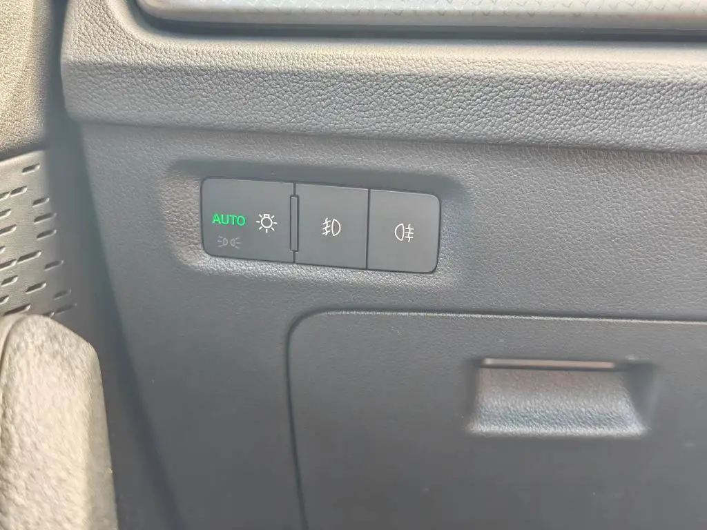 Škoda Octavia Combi Ambition 6MP 2,0TDI / 85kW