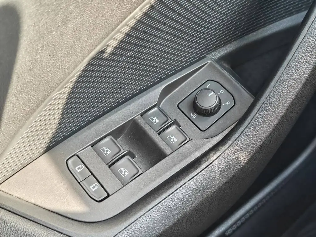 Škoda Octavia Combi Ambition 6MP 2,0TDI / 85kW