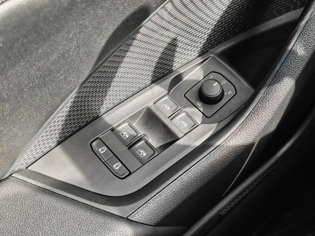 Škoda Octavia Combi Ambition 6MP 2,0TDI / 85kW