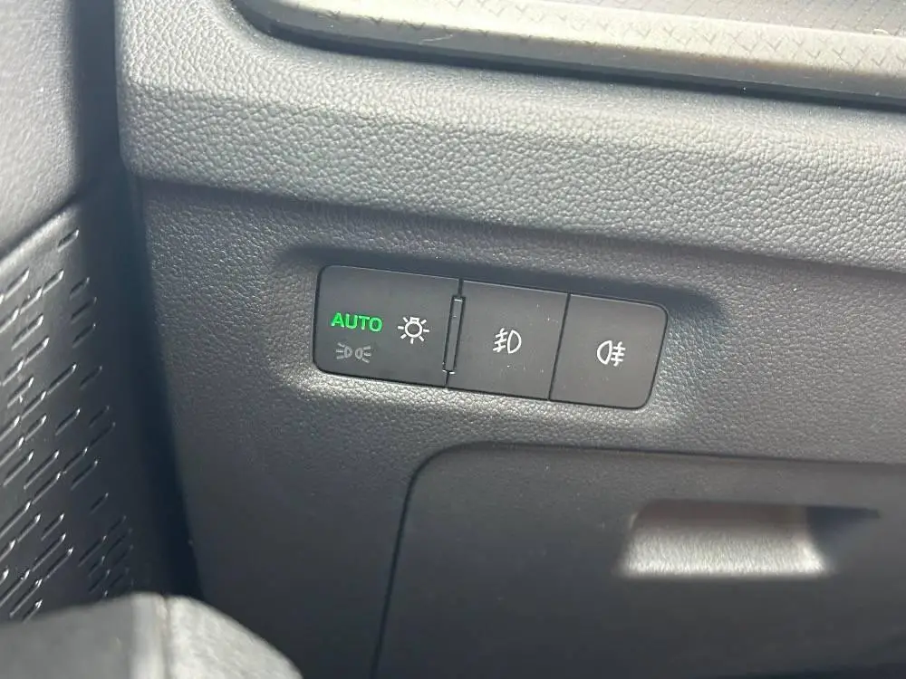 Škoda Octavia Combi Ambition 6MP 2,0TDI / 85kW