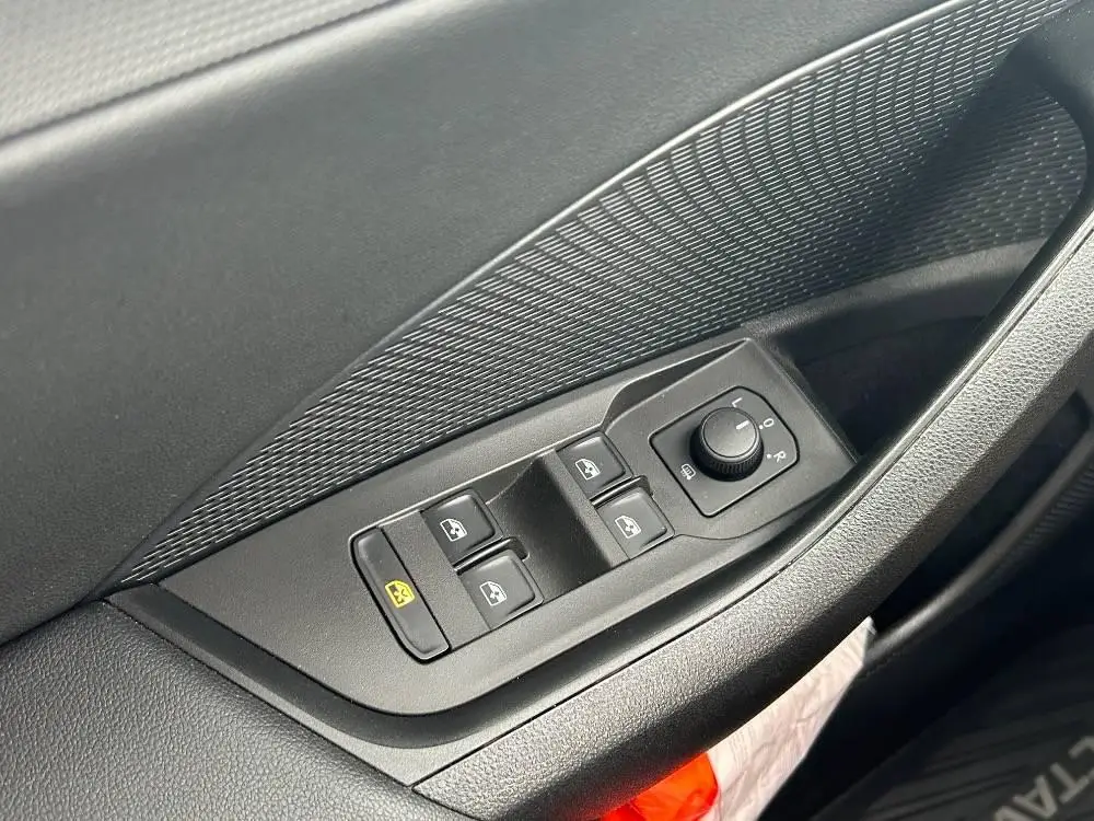 Škoda Octavia Combi Ambition 6MP 2,0TDI / 85kW