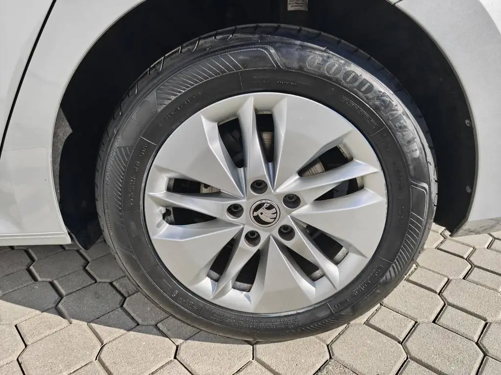Škoda Octavia Combi Ambition 6MP 2,0TDI / 85kW