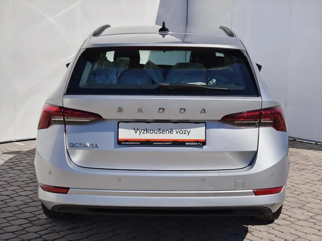 Škoda Octavia Combi Ambition 6MP 2,0TDI / 85kW