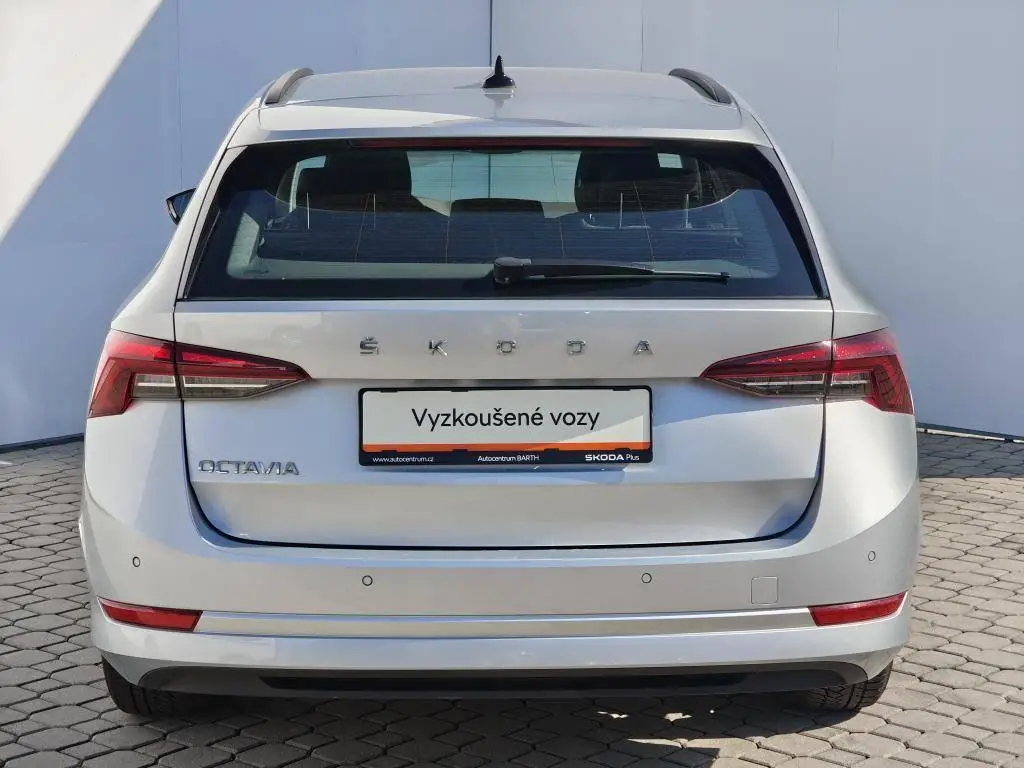 Škoda Octavia Combi Ambition 6MP 2,0TDI / 85kW