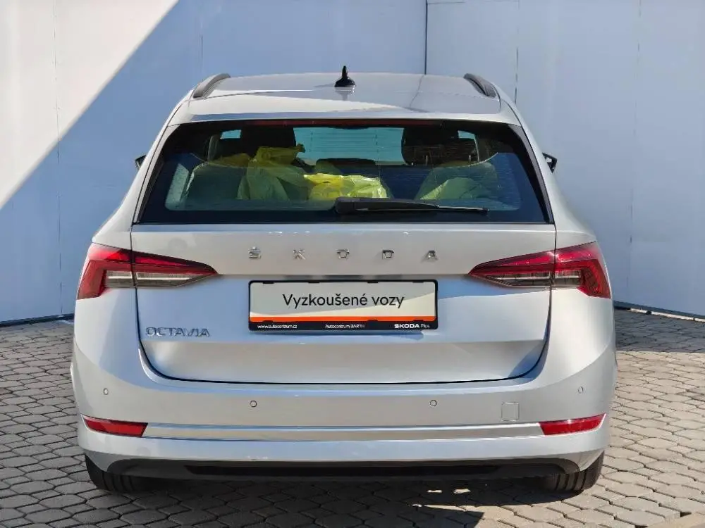Škoda Octavia Combi Ambition 6MP 2,0TDI / 85kW