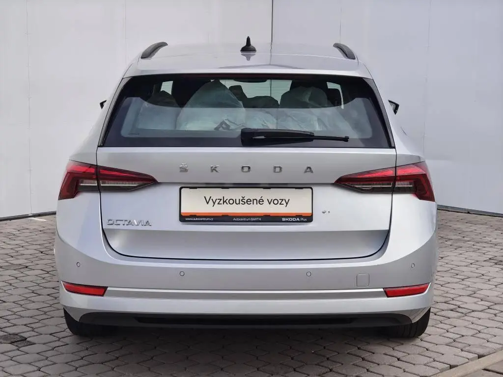 Škoda Octavia Combi Ambition 6MP 2,0TDI / 85kW