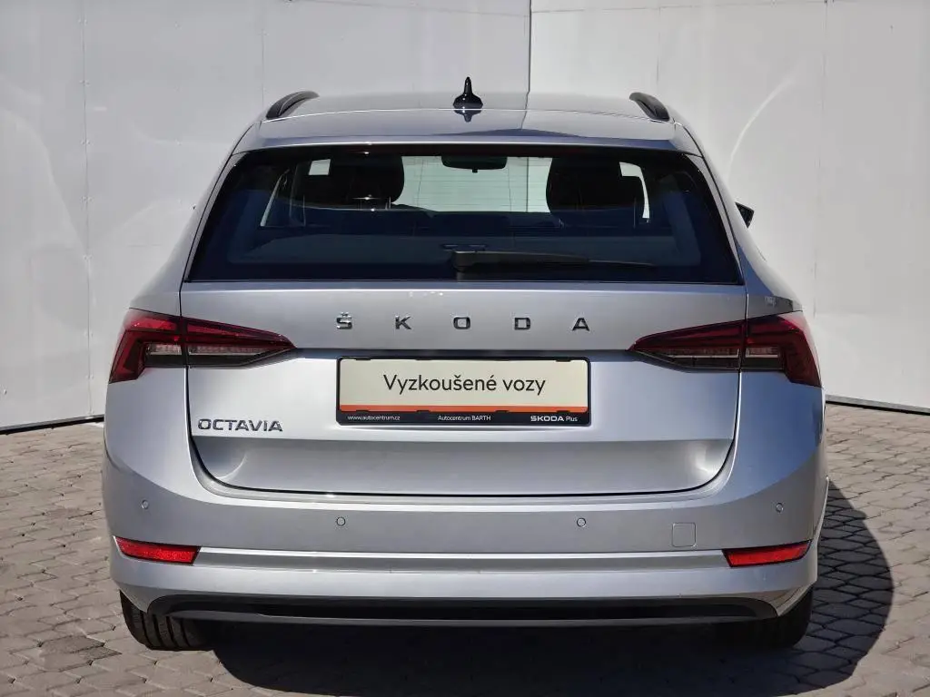Škoda Octavia Combi Ambition 6MP 2,0TDI / 85kW