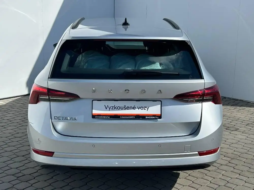 Škoda Octavia Combi Ambition 6MP 2,0TDI / 85kW