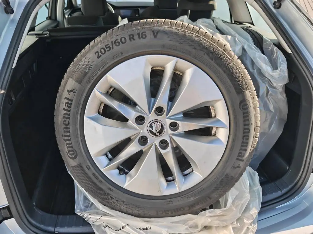 Škoda Octavia Combi Ambition 6MP 2,0TDI / 85kW