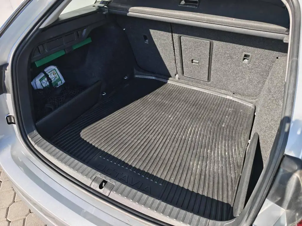 Škoda Octavia Combi Ambition 6MP 2,0TDI / 85kW