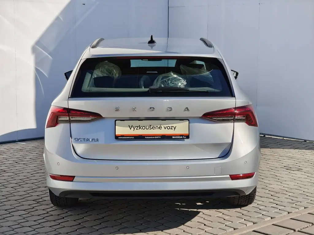 Škoda Octavia Combi Ambition 6MP 2,0TDI / 85kW