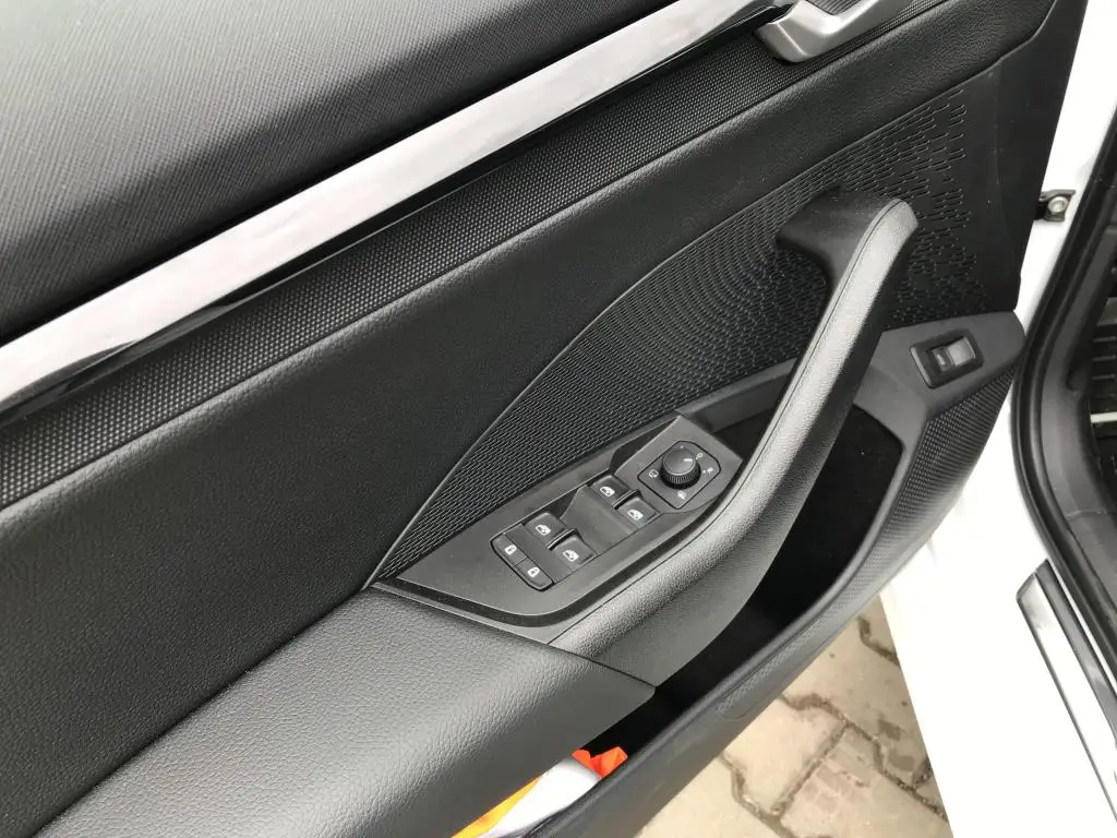 Škoda Octavia Combi Combi Sportline 7DSG  1,5TSI / 110kW