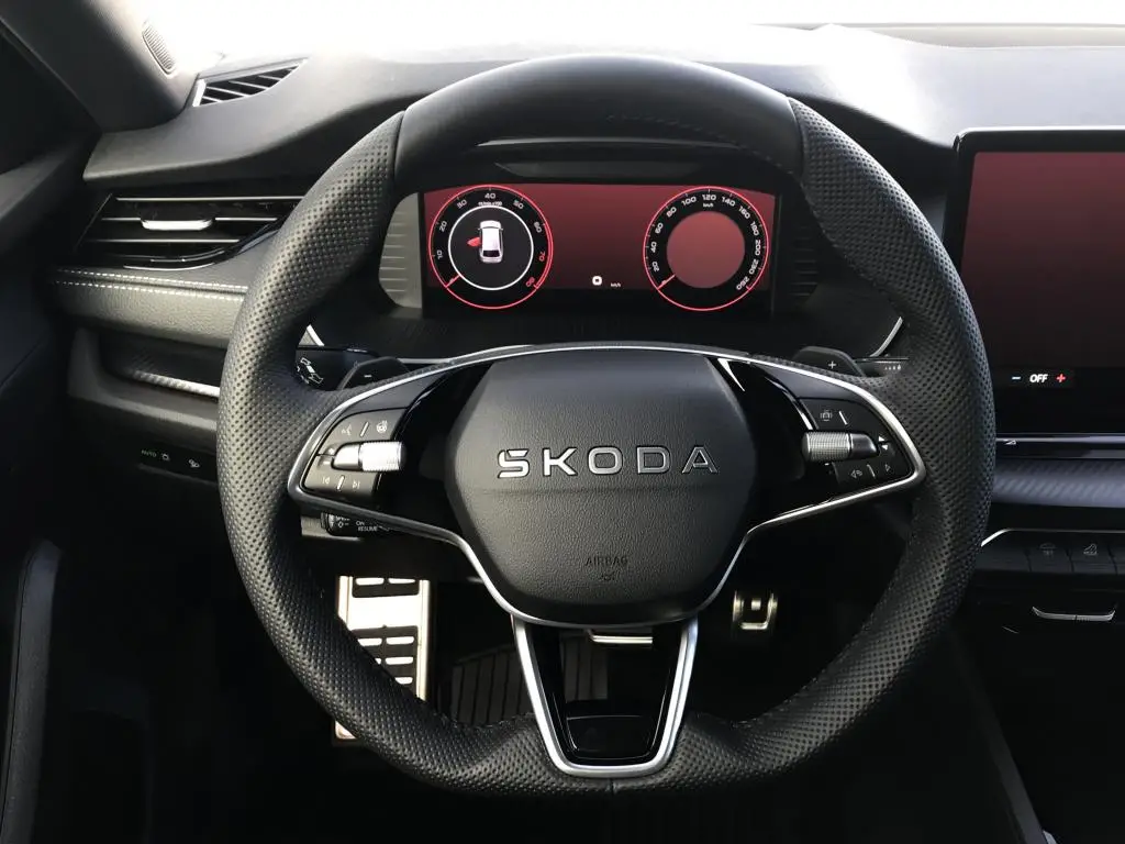 Škoda Octavia Combi Combi Sportline 7DSG  1,5TSI / 110kW