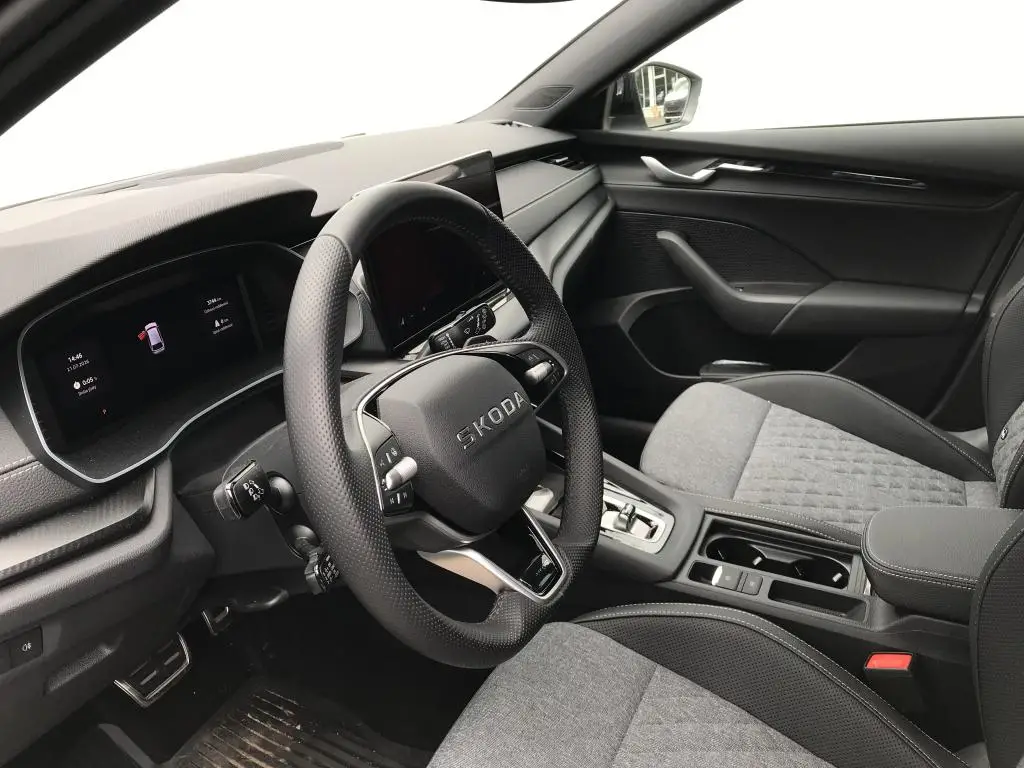Škoda Octavia Combi Combi Sportline 7DSG  1,5TSI / 110kW
