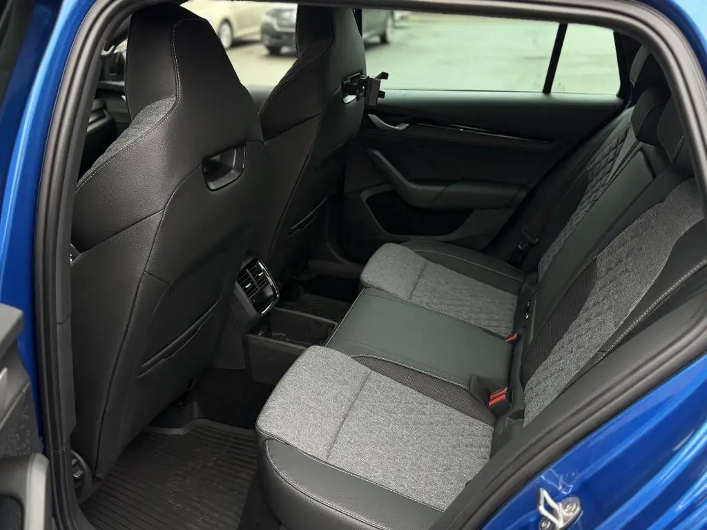 Škoda Octavia Combi Combi Sportline 7DSG  1,5TSI / 110kW