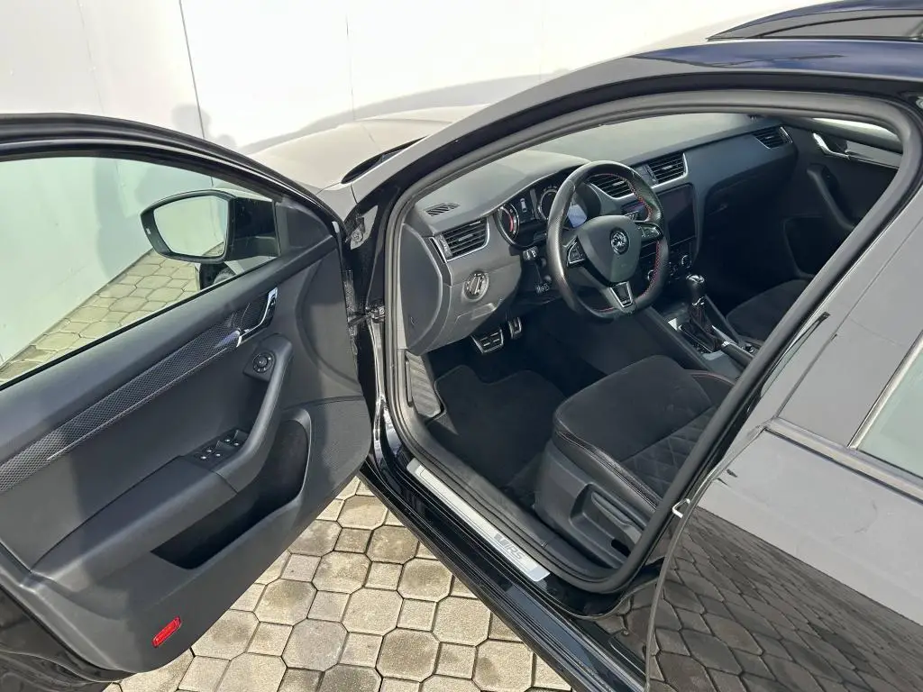 Škoda Octavia Combi RS 230 6DSG 2,0TSI / 169kW