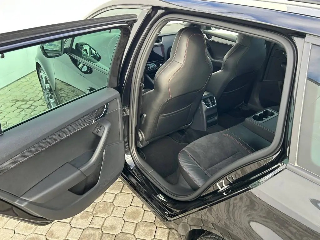 Škoda Octavia Combi RS 230 6DSG 2,0TSI / 169kW