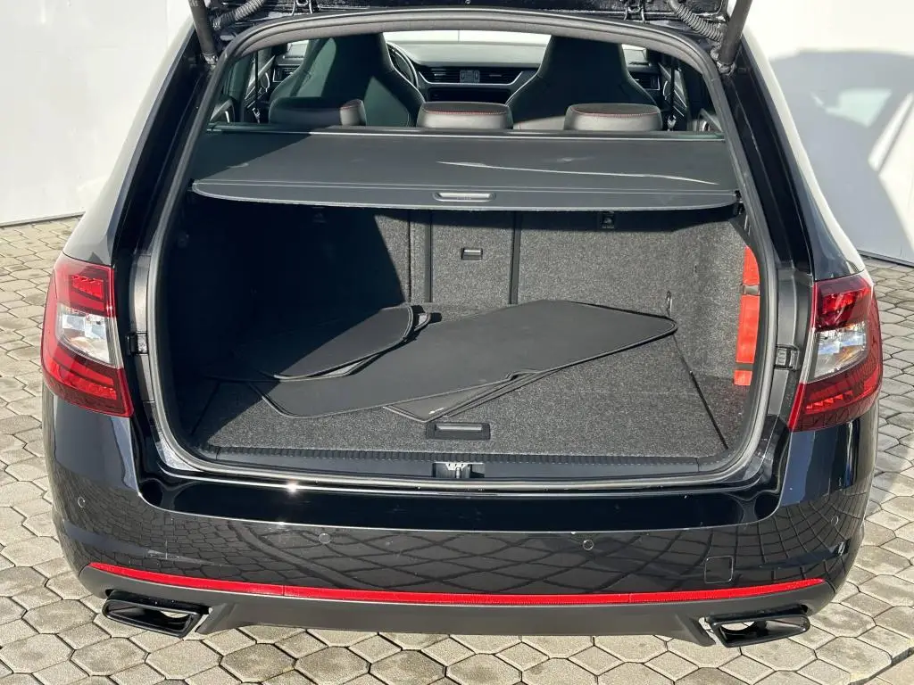 Škoda Octavia Combi RS 230 6DSG 2,0TSI / 169kW