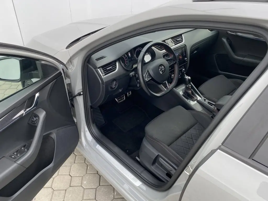 Škoda Octavia Combi RS 4x4 6DSG 2,0TDI / 135kW