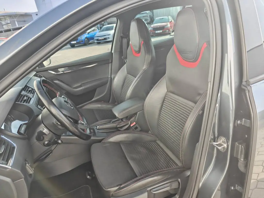 Škoda Octavia Combi RS 4x4 6DSG 2,0TDI / 135kW