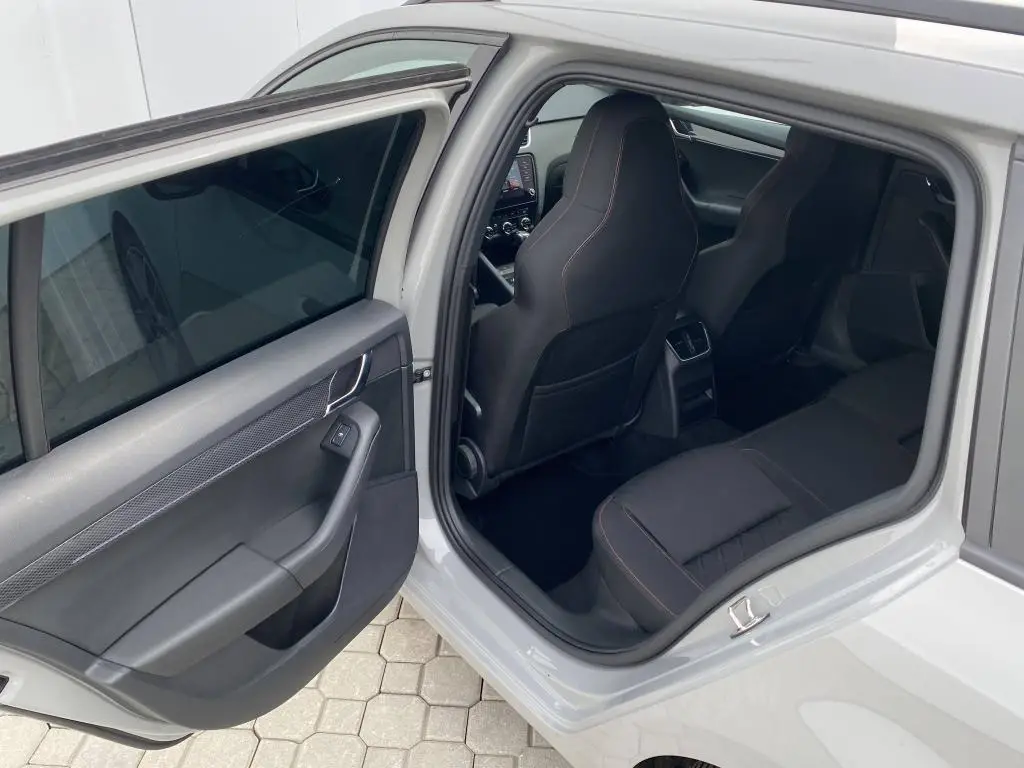 Škoda Octavia Combi RS 4x4 6DSG 2,0TDI / 135kW